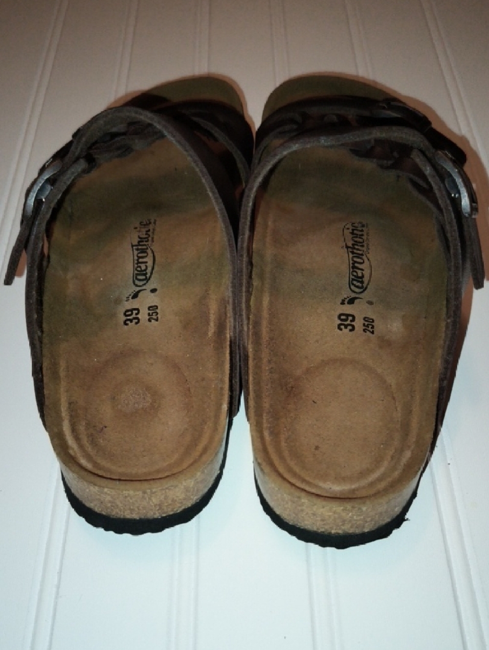 [5x$20] Aerothotic Brown Leather Braided Triple-Strap Sandals / Size 9 - Picture 4 of 4